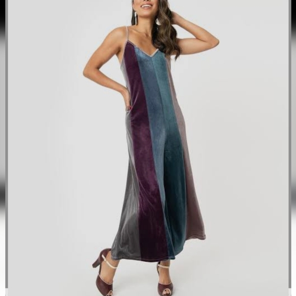 Storia Pants - Storia Jewel Velvet Jumpsuit Women's Sz M Adjustable Straps Wide Leg